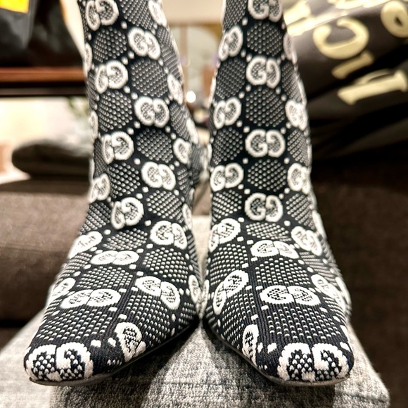 Gucci GG 75mm Knit Ankle Boots Size 7 - Picture 13 of 13